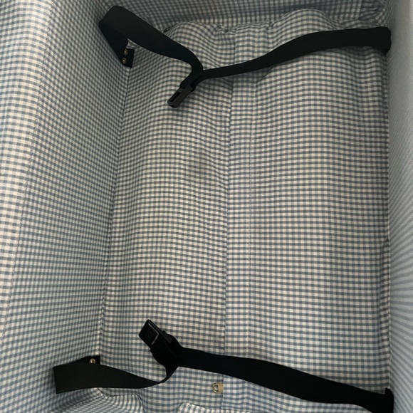 ✈️⛵️🚁Vintage Dooney Rolling Trunk✈️⛵️🚁 - Picture 5 of 13